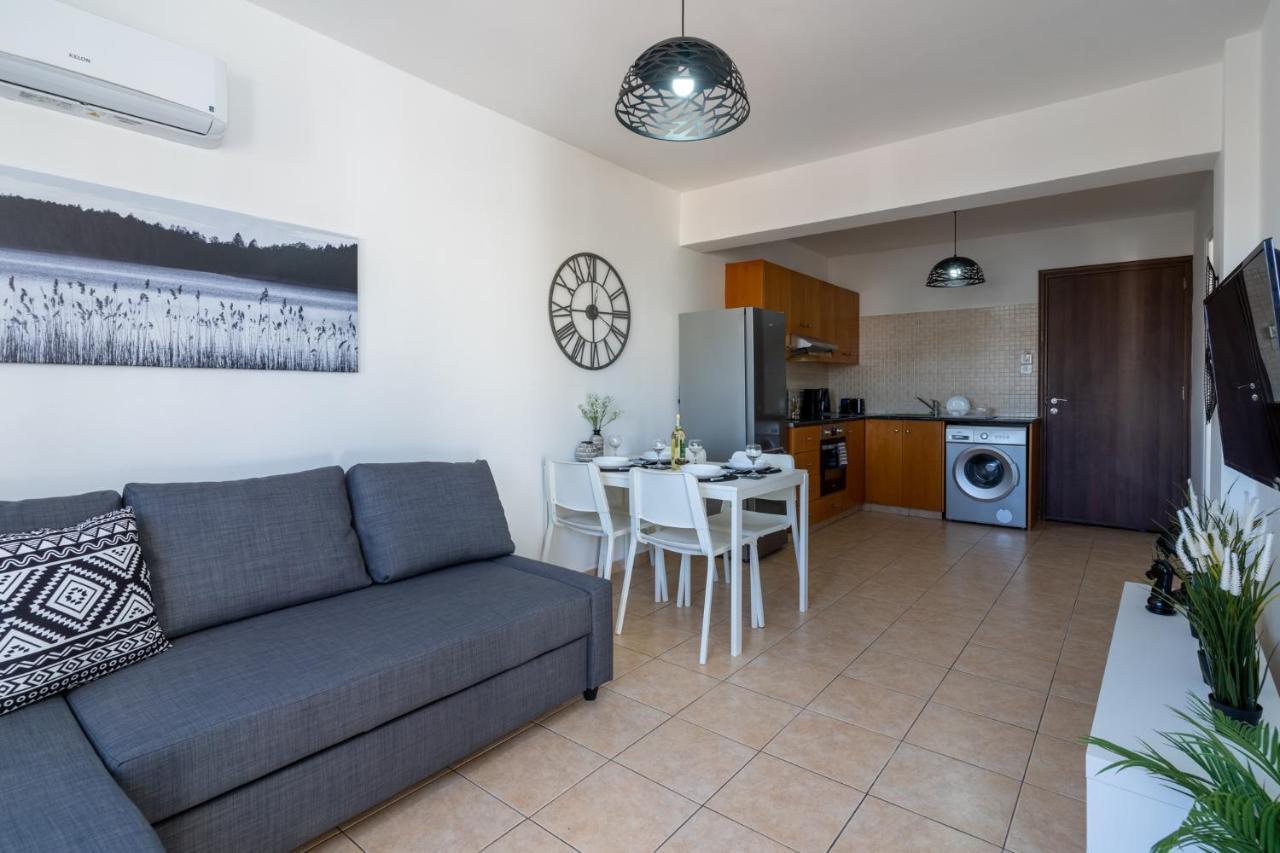 Polyn 1- Bedroom Apartment In Larnaca Zewnętrze zdjęcie
