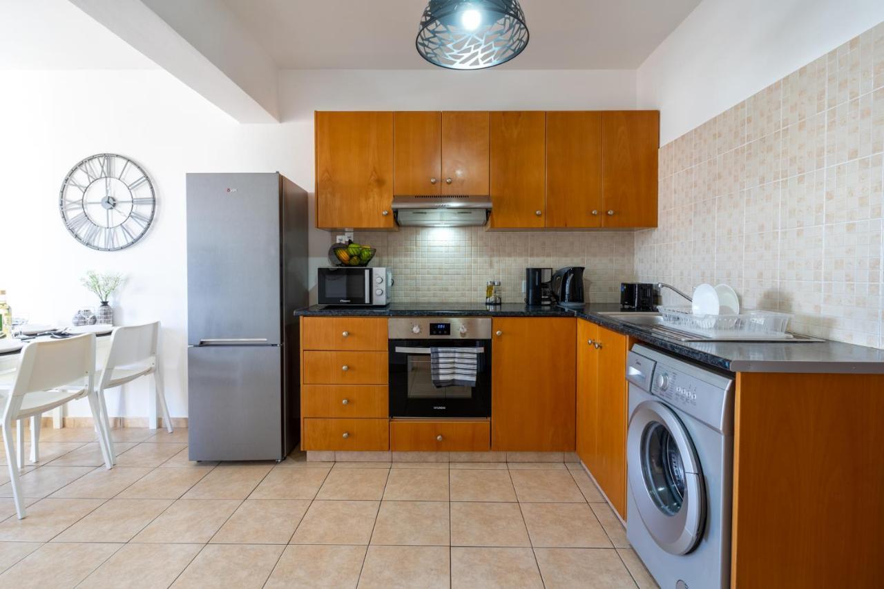Polyn 1- Bedroom Apartment In Larnaca Zewnętrze zdjęcie